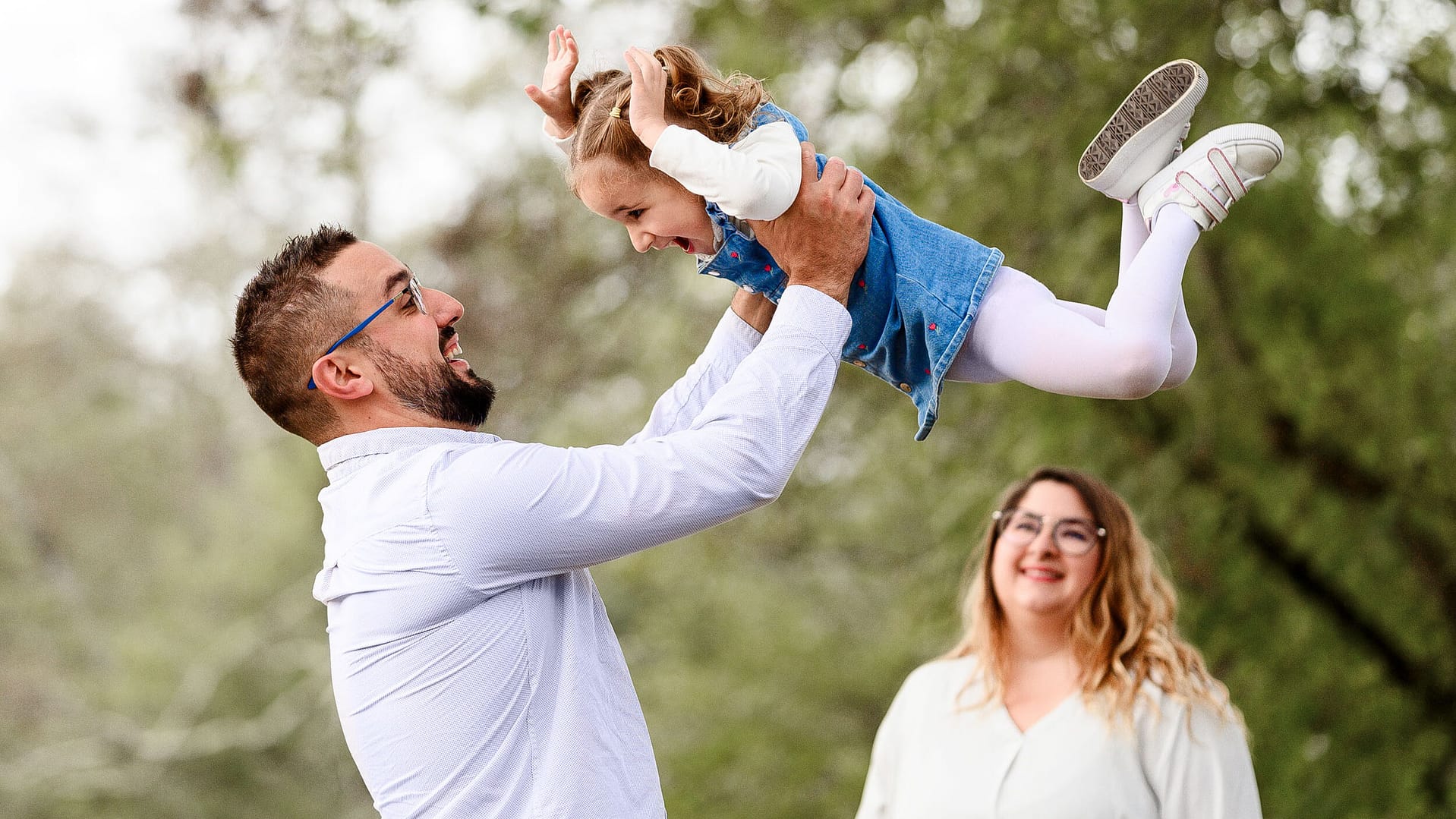 Où faire sa séance photo famille : en studio ou en extérieur ?