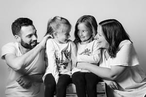 marine-brun-photo-famille-saint-denis-de-pile-studio